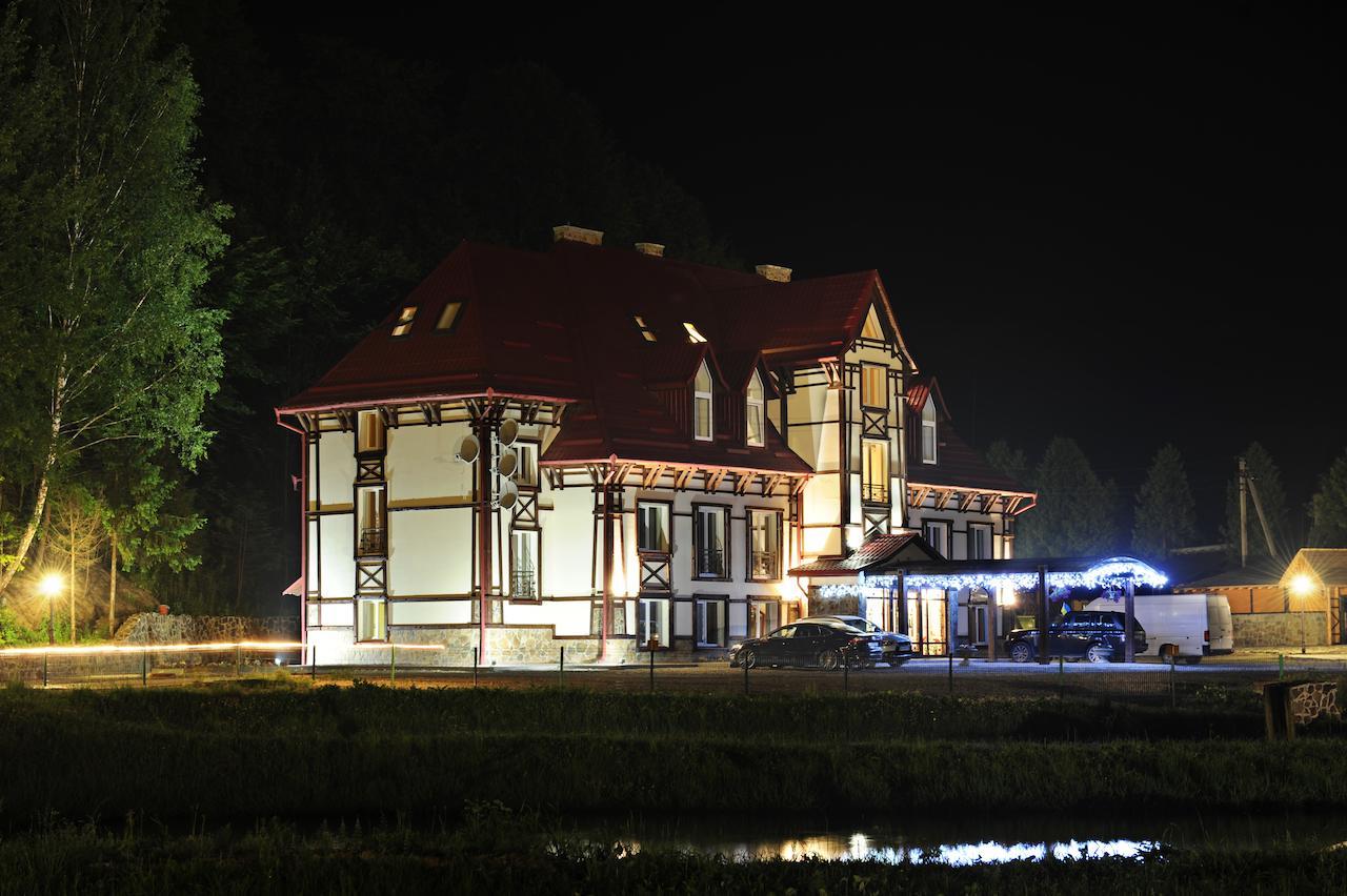 Zolota Forel Hotel Korostov Eksteriør billede
